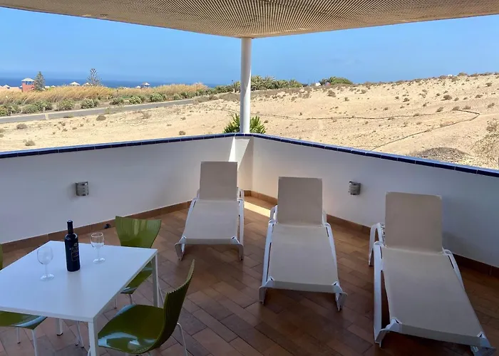 Ocean View Apartment *